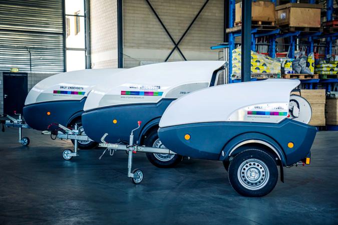 Drie nieuwe DiBO hogedruktrailers op een rij bij Orly & Endevoets BV 