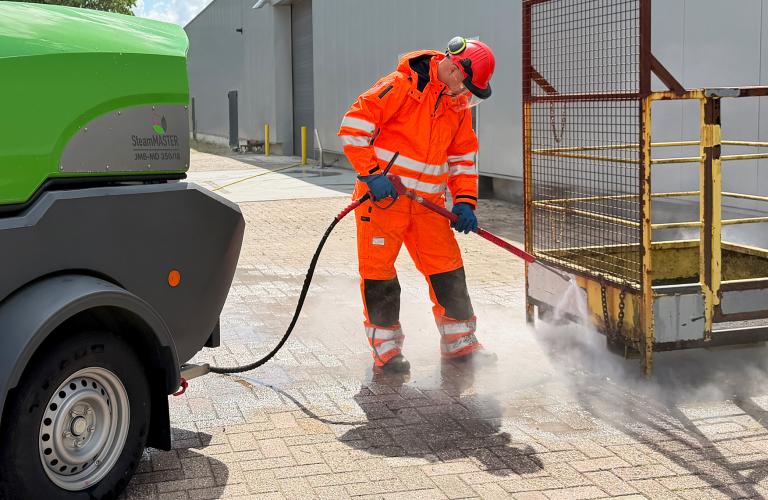 Toepassing SteamMASTER: verf- en coatingverwijdering