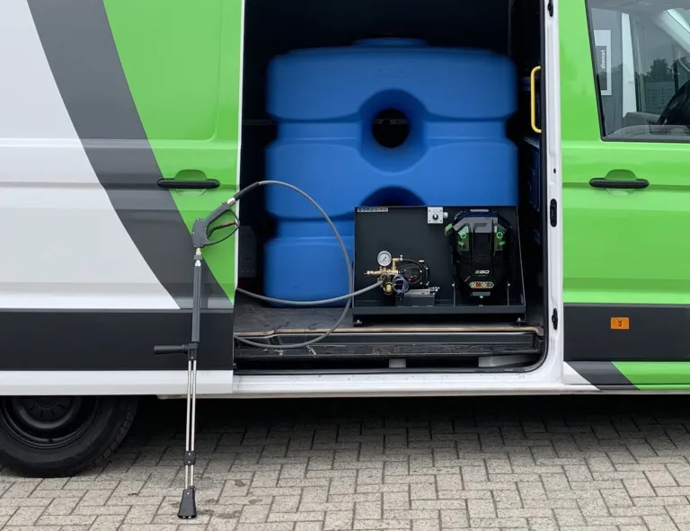 Battery powered cold water high-pressure cleaner in a van