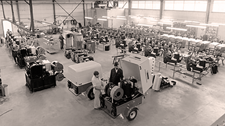 DiBO production of high pressure washers in the early days in Arendonk