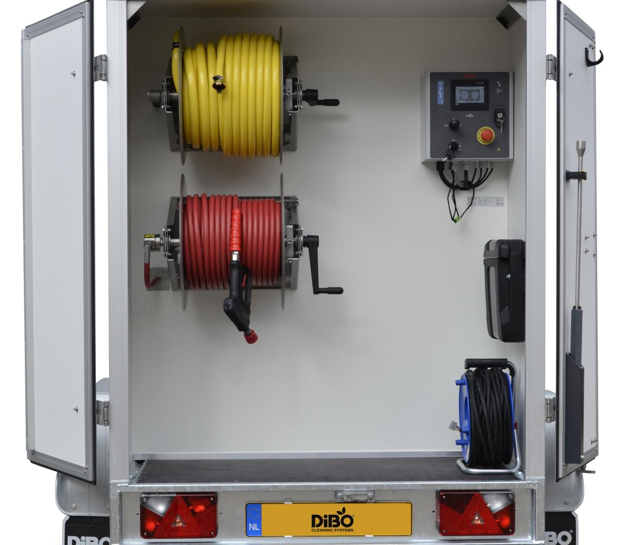 DiBO JMB-C+ rear view with low and high pressure hose reels and the digital controls