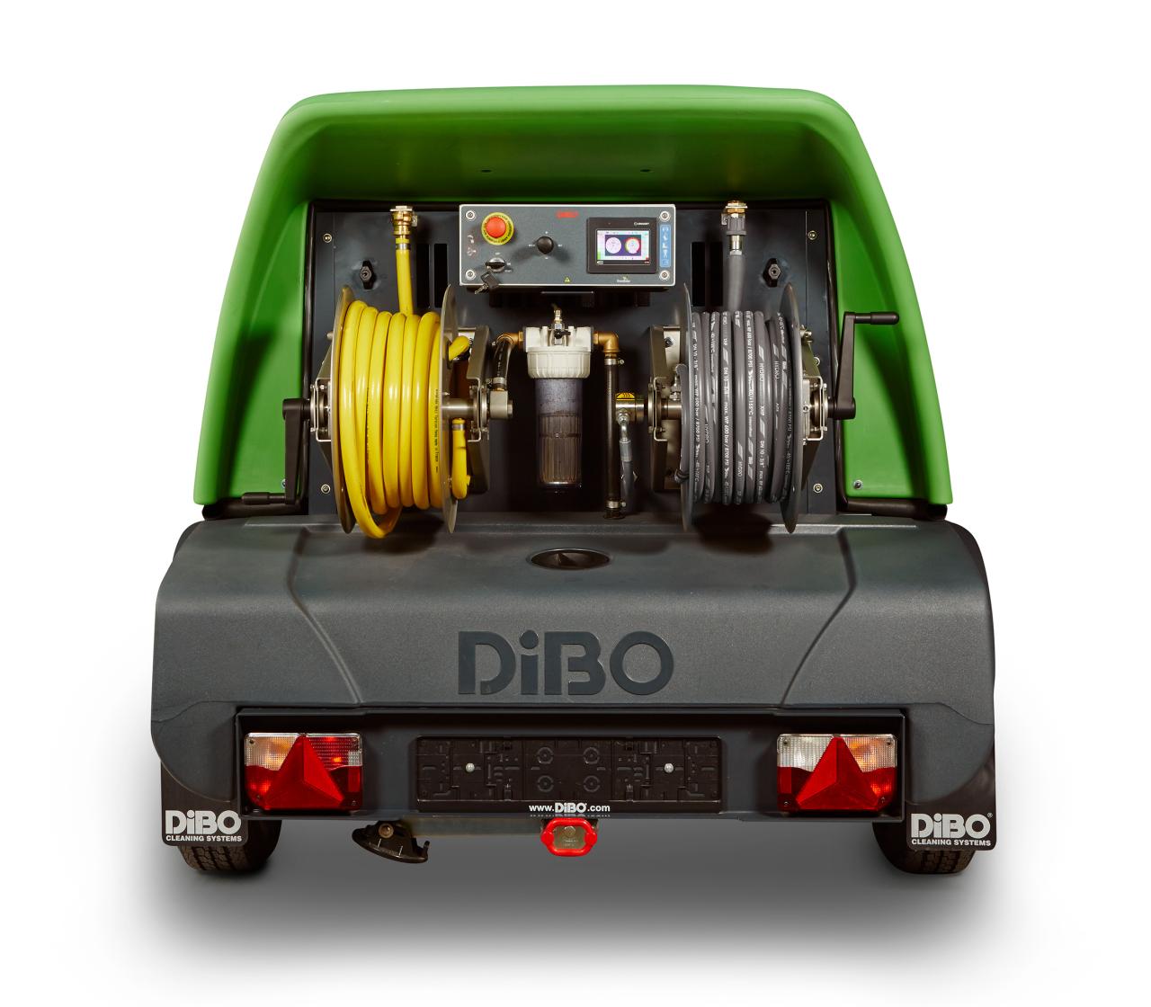 Rear view of the DiBO JMB-M hot water high pressure trailer